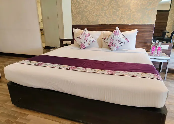 Regenta Place Bangalore, Cunningham Road